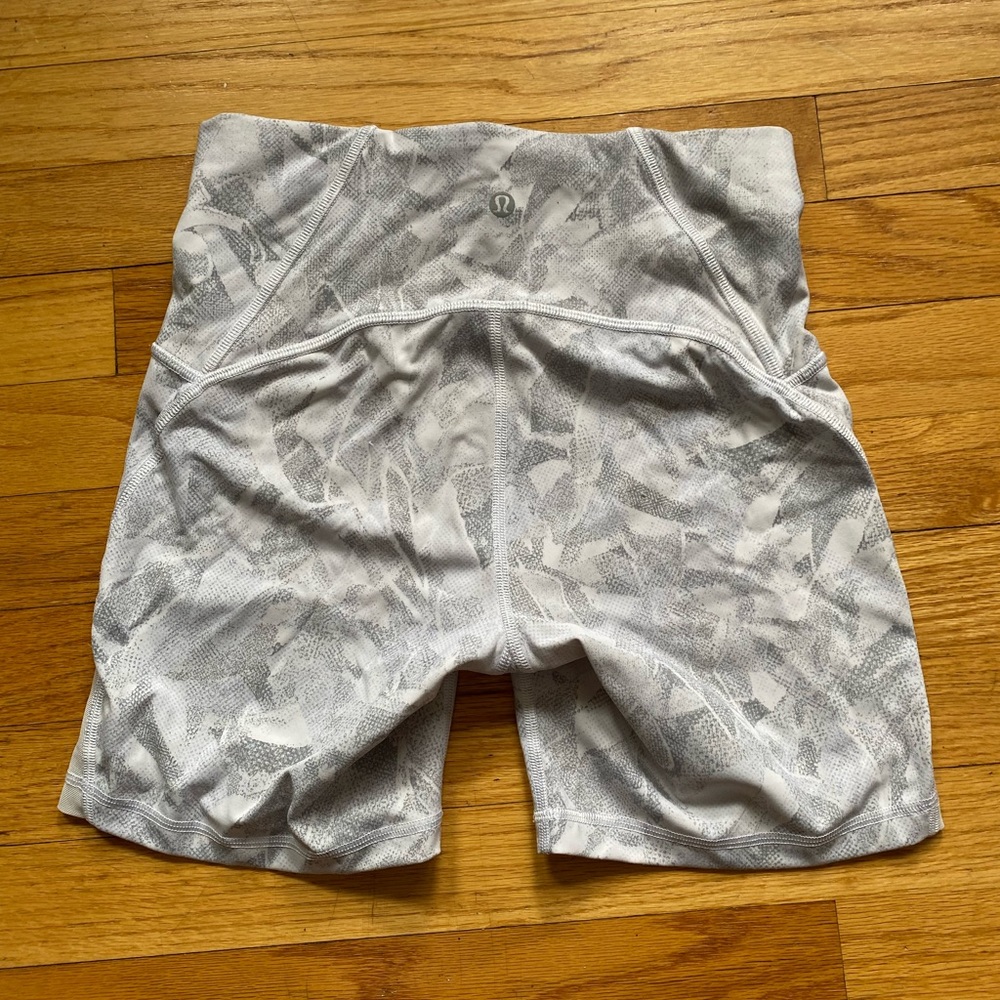 Lululemon bike shorts